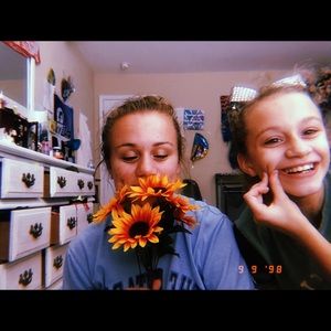 Meet your Posher, Julia